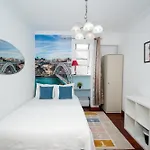 Spacious 3-Bedroom Apartment With Open Terrace In Central Lisbon Lisboa