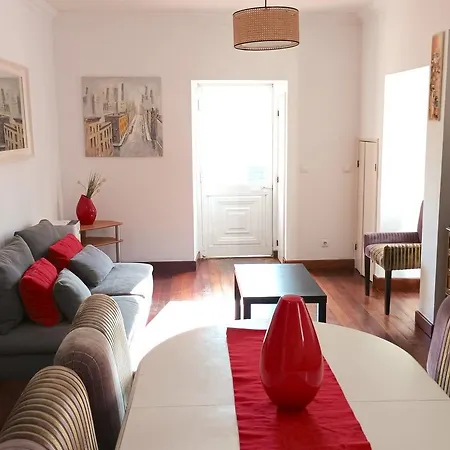 Open Trace Unique 3 Bedroom Located Centeral アパート *