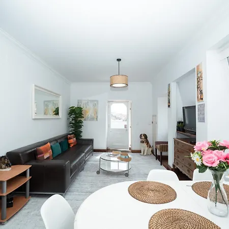 דירה Spacious 3-bedroom 3 Double Bed 1 Sofa Bed 2 Bathroom With Open Terrace In ליסבון